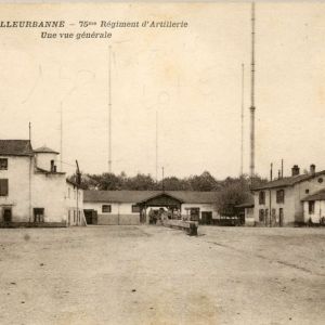caserne La Doua, 75me rgiment d'artillerie, vue gnrale, carte postale (2Fi594)