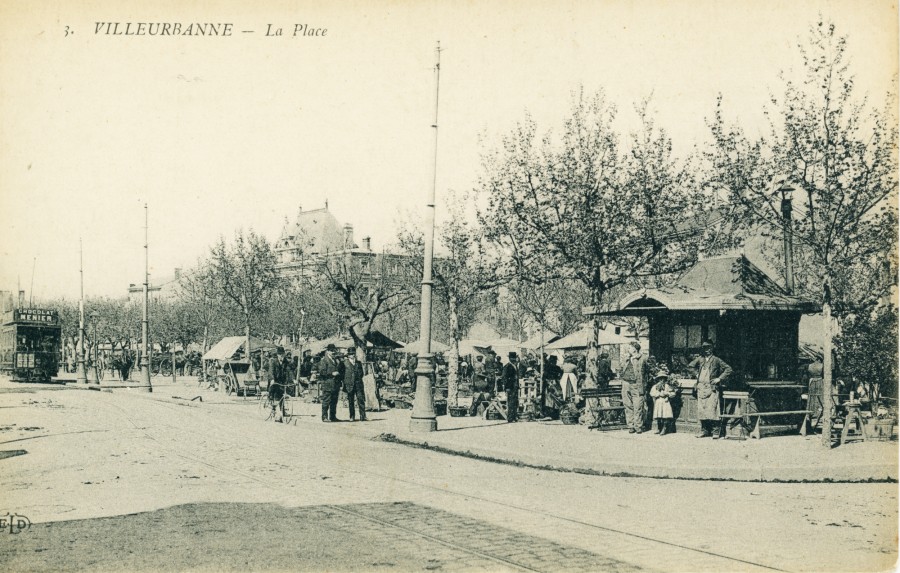 Buvette place de la Mairie (Granclment), carte postale, d. ELD, 9x14 cm, vers 1900, AMV  Le Rize. 