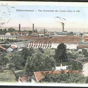 Villeurbanne - Vue d'ensemble des Usines Gilet et Fils. Carte postale d'après photographie, Archives municipales de Villeurbanne / le Rize, 2Fi 198.