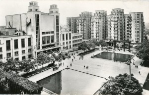 Place Lazare Goujon, Thtre et bassins dans les annes 1960 (carte postale Cim, 2Fi577)