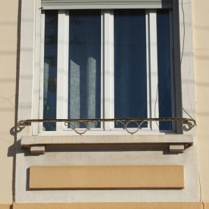 Détail : fenêtre et garde corps