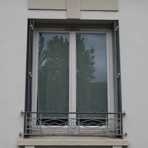 Détail : fenêtre et garde corps
