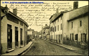 Vue perspective de la rue Cornavent (actuelle rue Pierre Baratin), prise en direction du sud. Carte postale non timbrée, éd. S.F. [cote 2Fi4]