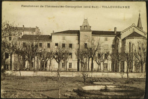 L'�cole de l'Immacul�e conception o� ont �t� rassembl�s les hommes rafl�s (AMV-Le Rize, 2Fi170)