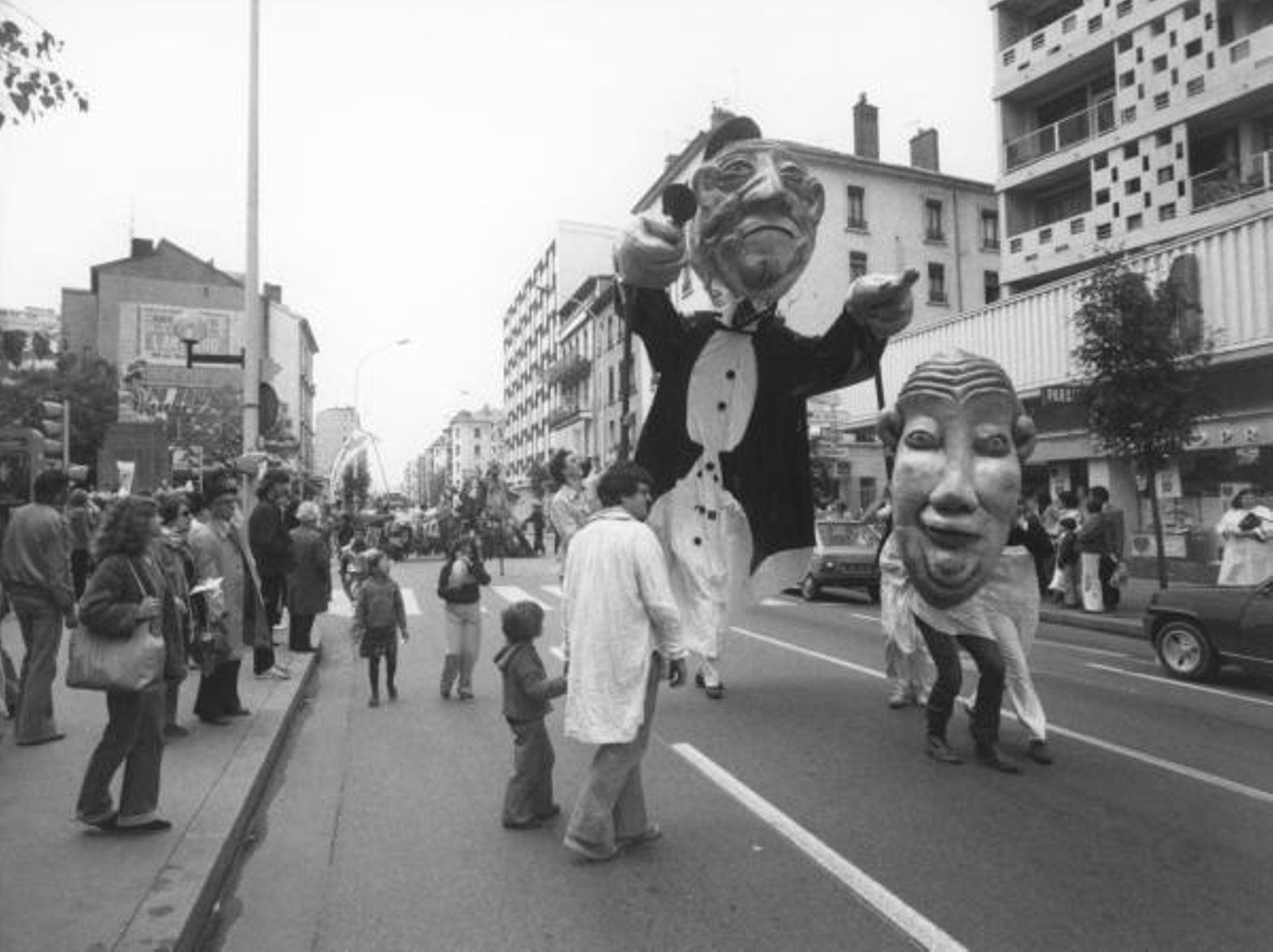 [Festival du Bread & Puppet Theatre à Villeurbanne]. Bibliothèque municipale de Lyon, P0901 FIGRPT1337 06.